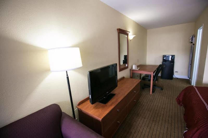 Days Inn By Wyndham Elmsford Exterior foto